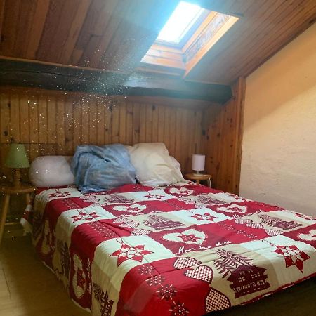 Joli Appartement Dans Une Maison Ancienne Ax-les-Thermes Exterior foto