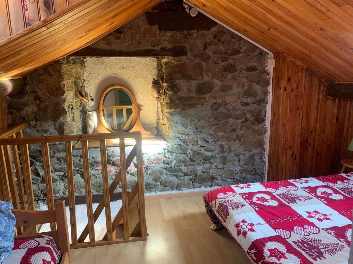 Joli Appartement Dans Une Maison Ancienne Ax-les-Thermes Exterior foto