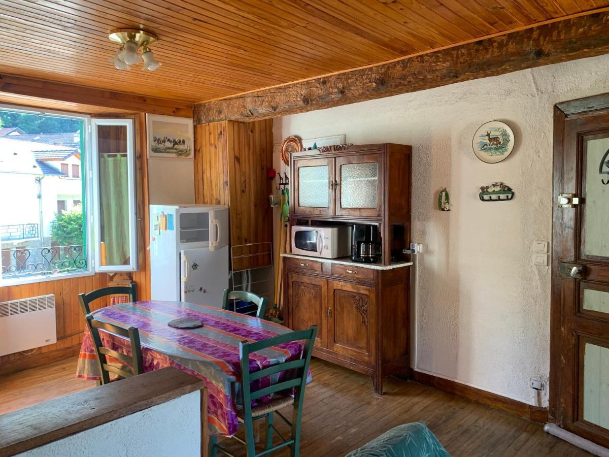 Joli Appartement Dans Une Maison Ancienne Ax-les-Thermes Exterior foto